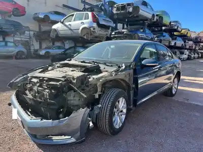 Veículo de Sucata VOLKSWAGEN PASSAT LIM. (3G2) Advance BMT do ano 2015 alimentado CRLB