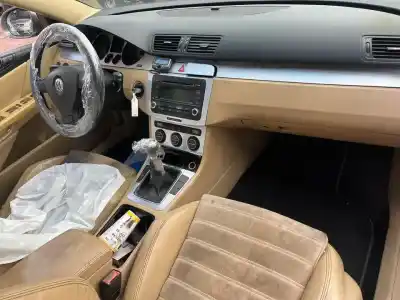 Veículo de Sucata volkswagen passat berlina (3c2) highline do ano 0 alimentado bkp