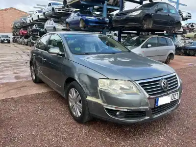 Veículo de Sucata volkswagen passat berlina (3c2) highline do ano 0 alimentado bkp