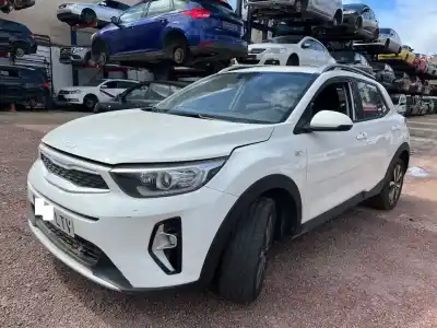 Veículo de Sucata kia stonic (ybcuv) tech do ano 0 alimentado g3lf