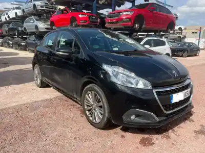 Veículo de Sucata peugeot 208 signature do ano 0 alimentado hm05