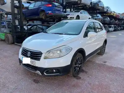 Veículo de Sucata suzuki sx4 club do ano 0 alimentado d16aa