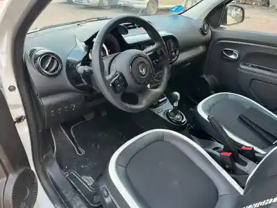 Scrapping Vehicle renault twingo iii (bcm_, bca_) z.e: (bca1) of the year 0 powered 5al605