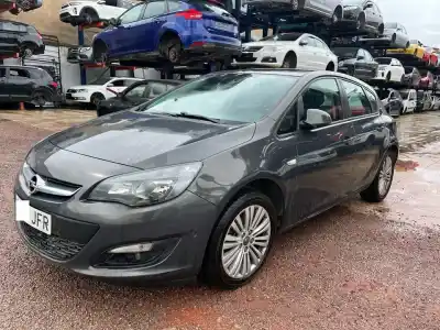 Veículo de Sucata opel astra j lim excellence do ano 0 alimentado b16dtl