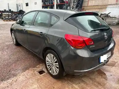 Veículo de Sucata opel astra j lim excellence do ano 0 alimentado b16dtl