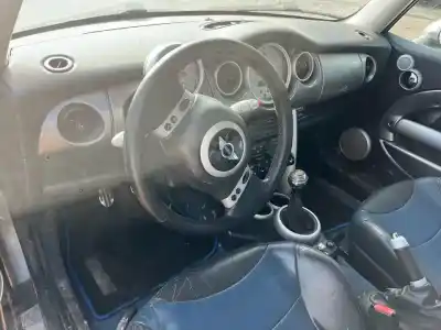 Здавання транспортного засобу mini mini r50.r53 cooper s року 0 потужний w11b16a