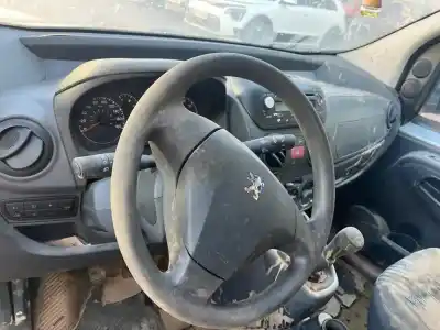 Veículo de Sucata peugeot bipper básico do ano 0 alimentado 8hs