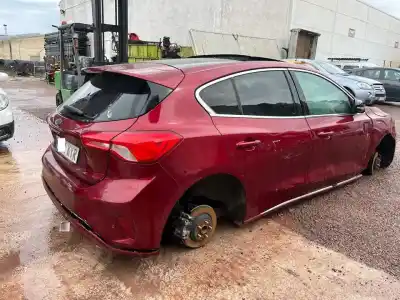 Veicolo di demolizione FORD FOCUS  dell'anno 0 alimentato 