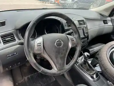 Veicolo di demolizione NISSAN PULSAR FASTBACK (C13)  dell'anno 0 alimentato HRA2