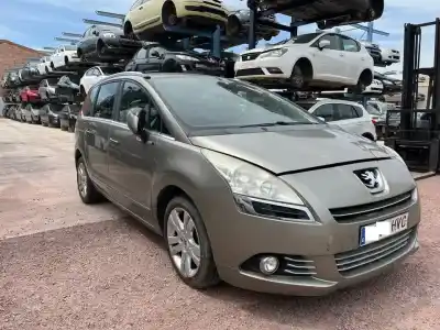 Veículo de Sucata peugeot 5008 style do ano 0 alimentado 9h05