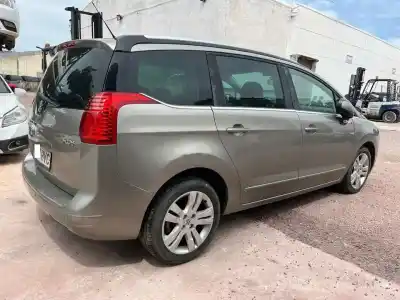 Veículo de Sucata peugeot 5008 style do ano 0 alimentado 9h05