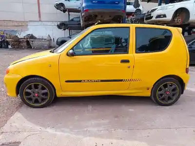 Véhicule à la ferraille FIAT SEICENTO / 600 (187_)  de l'année 0 alimenté 176B2000