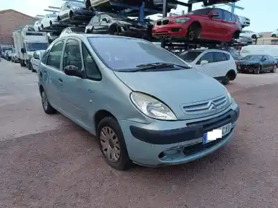 Véhicule à la ferraille CITROEN XSARA PICASSO  de l'année 0 alimenté NFV