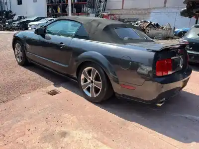 Здавання транспортного засобу ford mustang 4.6 i 304 cv року 0 потужний 8r3z6007c