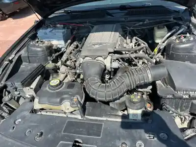 Здавання транспортного засобу ford mustang 4.6 i 304 cv року 0 потужний 8r3z6007c