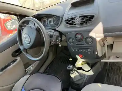 Sloopvoertuig renault clio iii business van het jaar 0 aangedreven k9k766