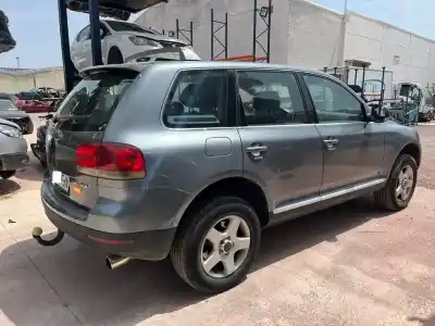 Scrapping Vehicle volkswagen touareg (7la, 7l6, 7l7) 2.5 r5 tdi of the year 0 powered bac
