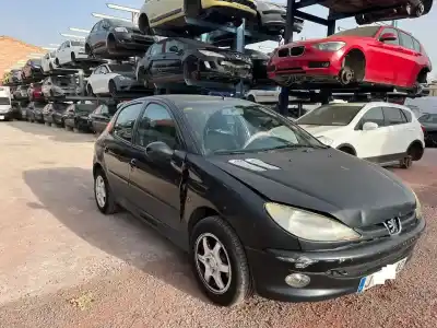 Veículo de Sucata peugeot 206 berlina xt do ano 0 alimentado nfz