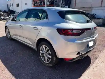 Veículo de Sucata renault megane iv berlina do ano 0 alimentado h5f408