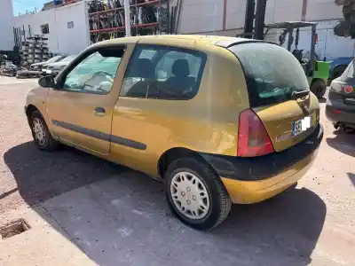 Veicolo di demolizione renault clio ii fase ii 1.2 dell'anno 0 alimentato d7f720