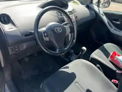 Veículo de Sucata toyota yaris (ksp9/scp9/nlp9) básico do ano 0 alimentado 2sz
