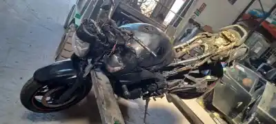 Veículo de Sucata suzuki gsr 600 gsr 600 do ano 0 alimentado 