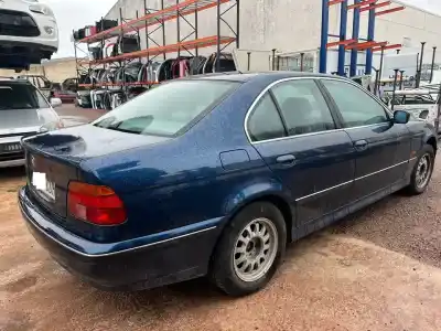 Sloopvoertuig bmw serie 5 berlina (e39) 523i van het jaar 0 aangedreven 
