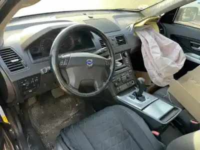 Veicolo di demolizione volvo xc90 d5 executive (7 asientos) (136kw) dell'anno 0 alimentato 