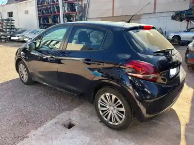 Veículo de Sucata peugeot 208 style do ano 0 alimentado 