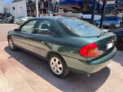 Veículo de Sucata ford mondeo berlina (ge) ambiente (06.2003->) (d) do ano 0 alimentado 