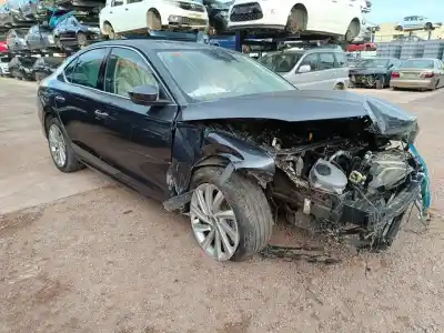 Veículo de Sucata skoda octavia lim. (5e3) active do ano 0 alimentado 