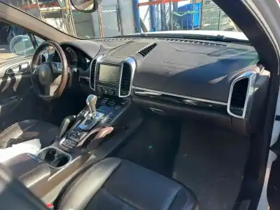 Vehicul casat porsche cayenne typ 92aa s al anului 0 alimentat 