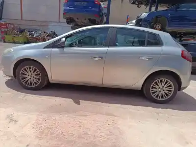 Veículo de Sucata fiat bravo ii (198_) 1.9 d multijet (198axb1a) do ano 0 alimentado 192a8000