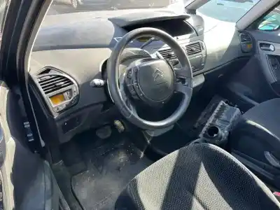 Véhicule à la ferraille citroen c4 grand picasso c4 grand picasso de l'année 0 alimenté 