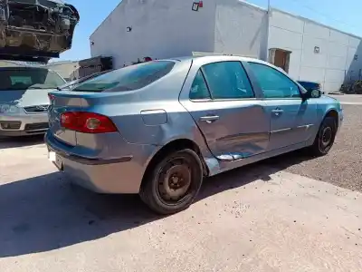 Veicolo di demolizione renault laguna ii bg0 authentique dell'anno 2005 alimentato f9q674