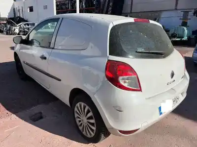 Здавання транспортного засобу renault clio iii confort dynamique року 2014 потужний 