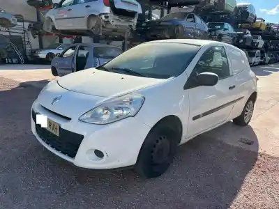 Здавання транспортного засобу RENAULT CLIO  року 2014 потужний 