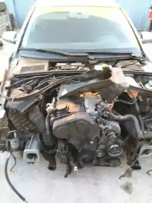 Здавання транспортного засобу AUDI A4 B7 (8EC) 2.0 TDI 16V року 2005 потужний BLB