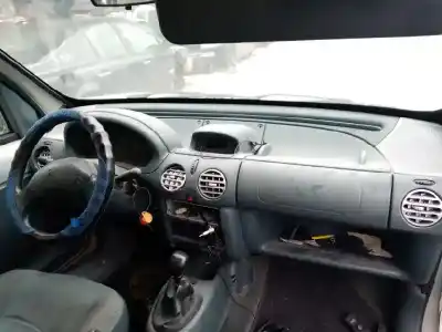 Здавання транспортного засобу renault kangoo i (f/kc0) d-f8q року 1999 потужний f8q