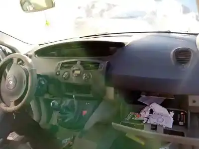 Здавання транспортного засобу renault scénic ii (jm0/1_) 1.9 dci (jm0g, jm12, jm1g, jm2c) року 2004 потужний f9q812