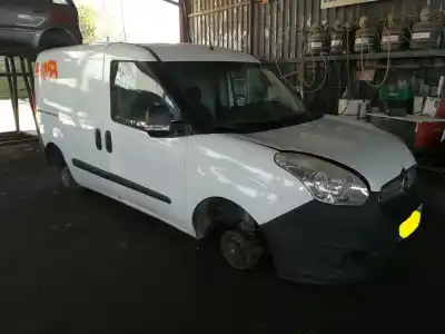 Здавання транспортного засобу opel combo d a13fd року 2015 потужний a13fd