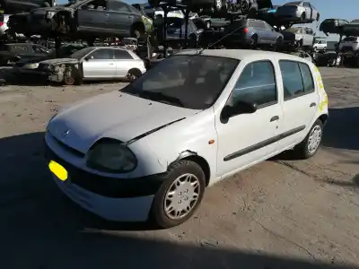 Scrapping Vehicle renault clio ii fase i (b/cb0) f8q of the year 1999 powered f8q