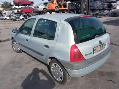 Verschrottungsfahrzeug renault                                            clio ii fase ii (b/cb0)                                                                                                                                                                                                                                    g-d7f g7 des jahres 1998 angetrieben d7f