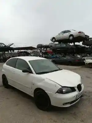 Veicolo di demolizione SEAT IBIZA III (6L1)  dell'anno 2002 alimentato ASY