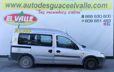 Veicolo di demolizione OPEL COMBO  dell'anno 2002 alimentato Y17DT