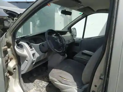 Hurda Aracı opel                                               vivaro camión                                                                                                                                                                                                                                              m9r                                                                                                                                                                                                                                                        yılın 2008 güçlü m9r l7