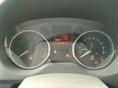 Sloopvoertuig citroen celysée feel van het jaar 2017 aangedreven yh01