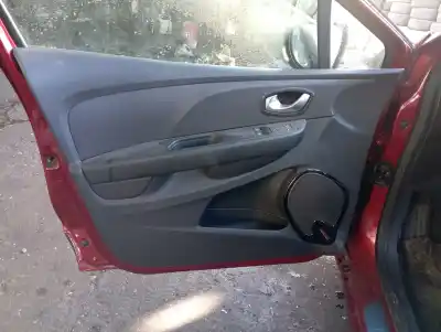 Véhicule à la ferraille renault clio iv business de l'année 2017 alimenté k9k