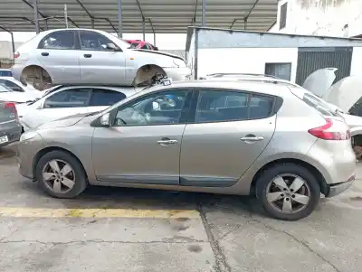 Veículo de Sucata renault megane iii berlina 5 p dynamique do ano 2010 alimentado 