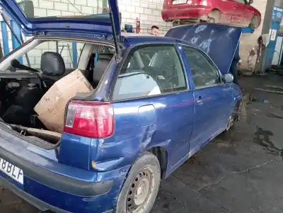 Veicolo di demolizione seat ibiza 6k1 select dell'anno 2001 alimentato aqm